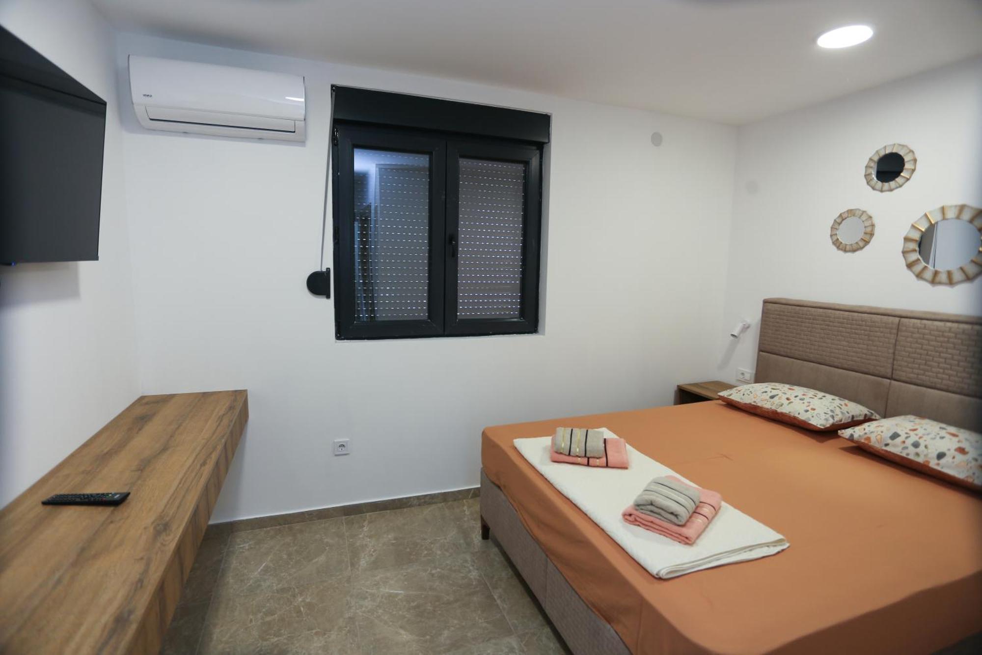 Magnolija Apartmani Igalo Luaran gambar